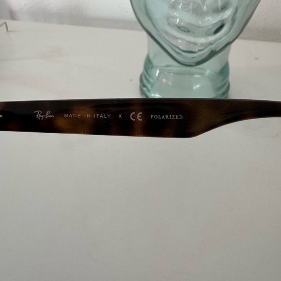 Classic Ray-Ban Wayfarer Sunglasses RB 4640 Polarized Tortoise With Case - Picture 14 of 16